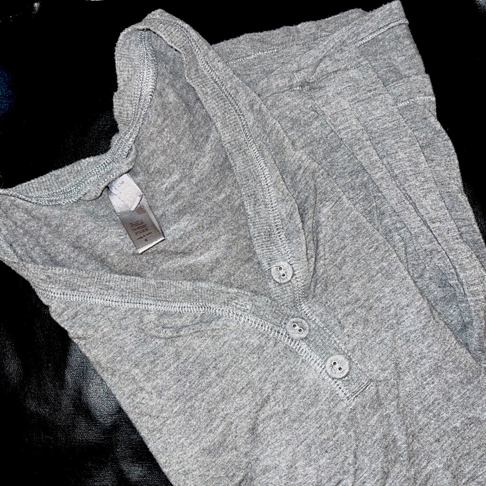 Excellent conditions Skims “Sleep Henley dress”